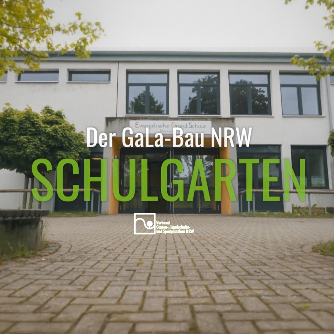 Schulgarten Meckenheim: Schulgebäude mit Text Overlay " Der Gala-Bau NRW SCHULGARTEN"
